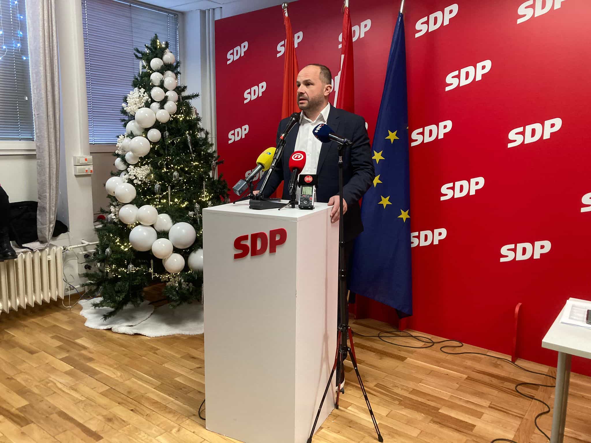 Hajdaš Dončić s Glavnog odbora: Plenković pleše balkanski tango