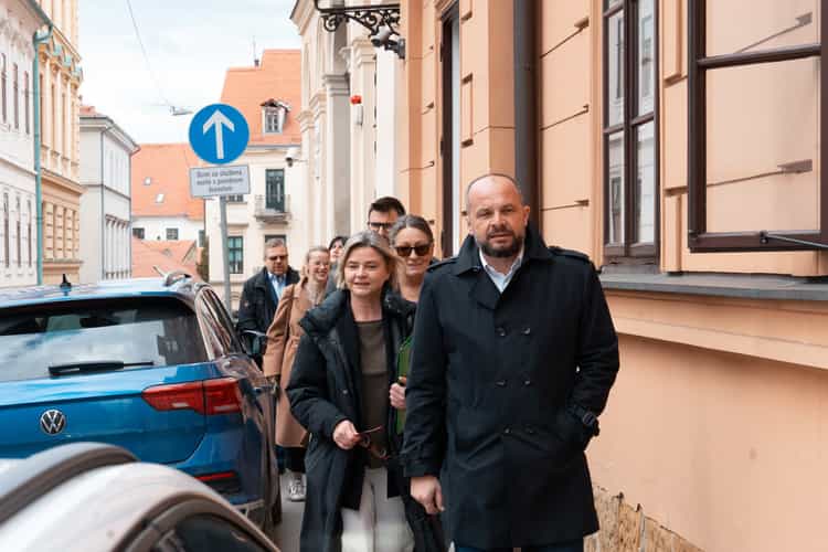 Slika galerije 1