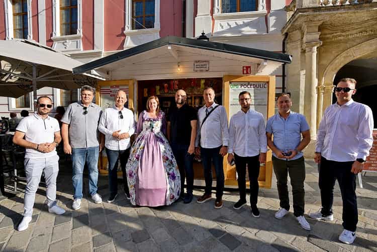 Slika galerije 2