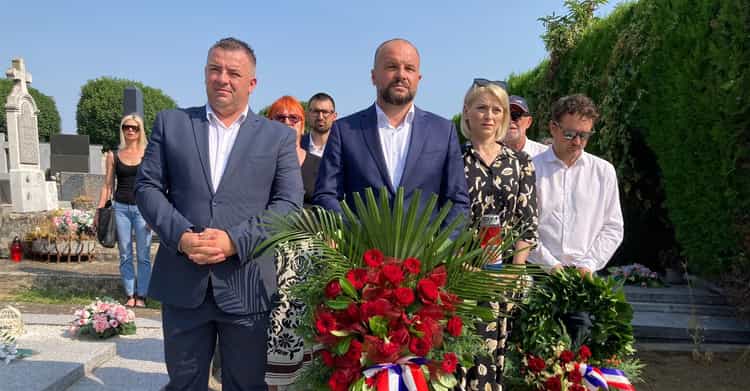 Delegacija SDP-a odala počast Josipu Reihl-Kiru u Đakovu